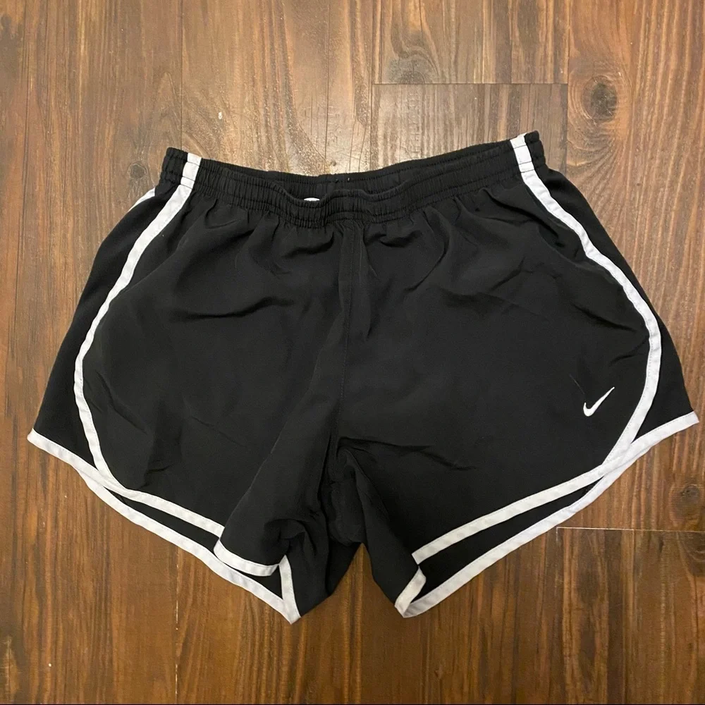 NWOT Nike Shorts XL